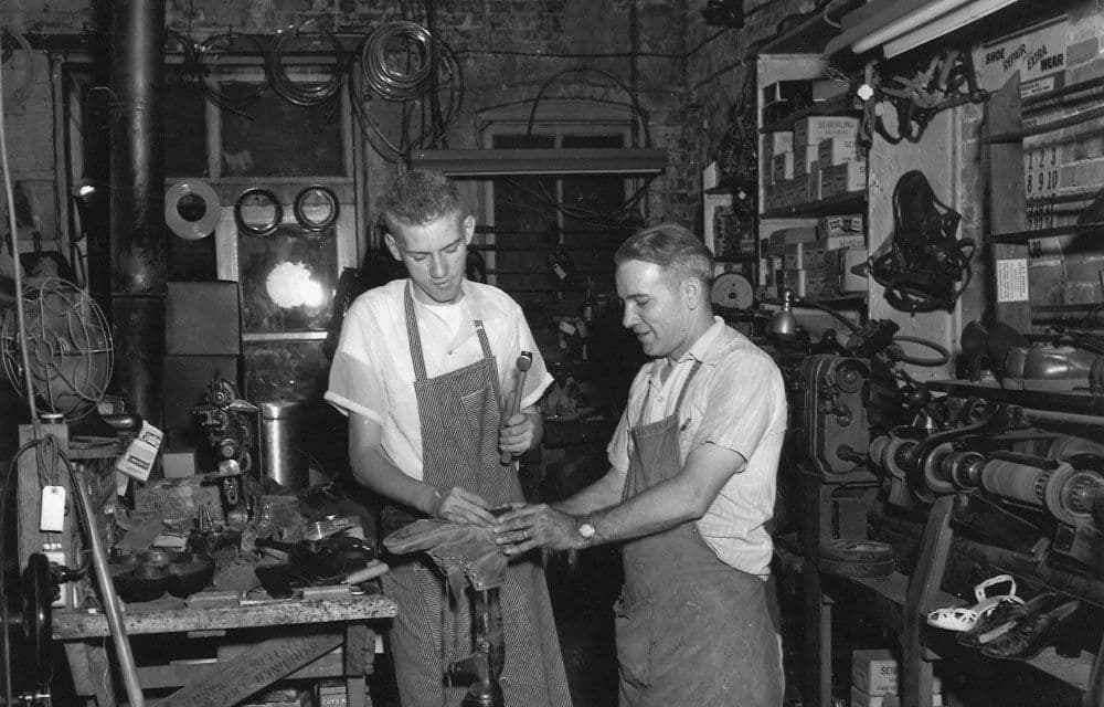 An apprentice working beside a master craftsperson: the apprenticeship model